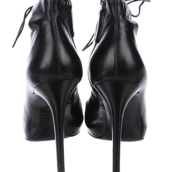 ALEXANDER MCQUEEN Leather Lace-Up Pumps - Picture 4 of 5